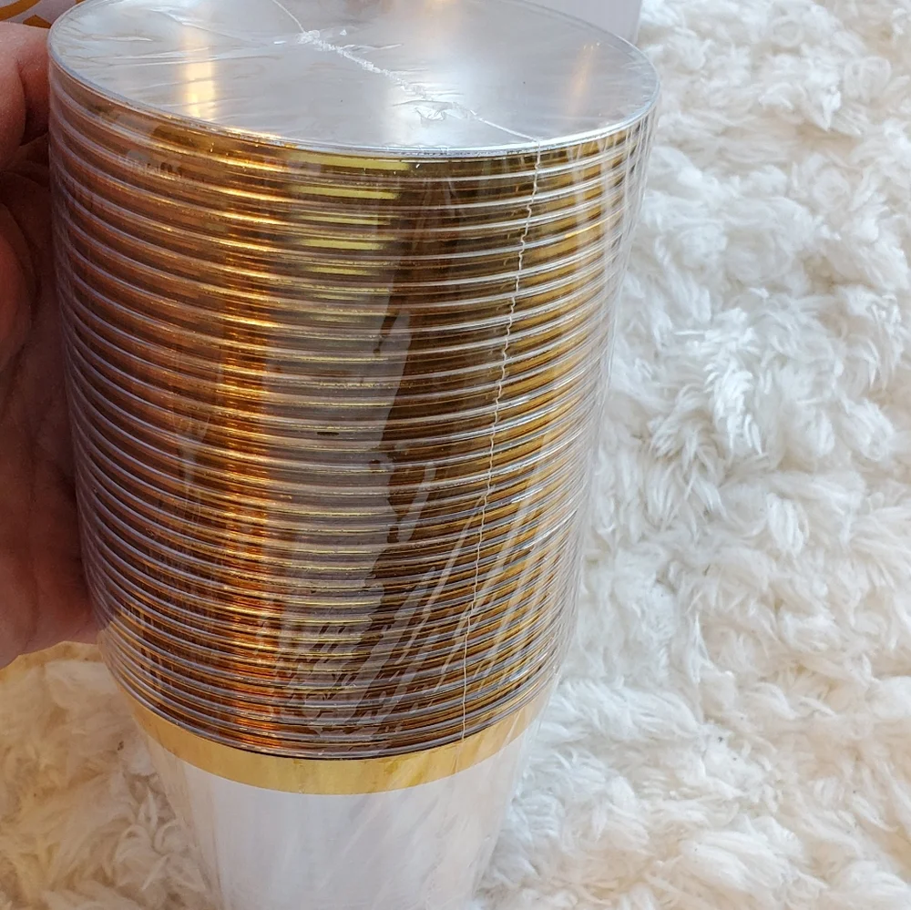 North Kings Gold Rim plastic cups 9 oz.- 120 count